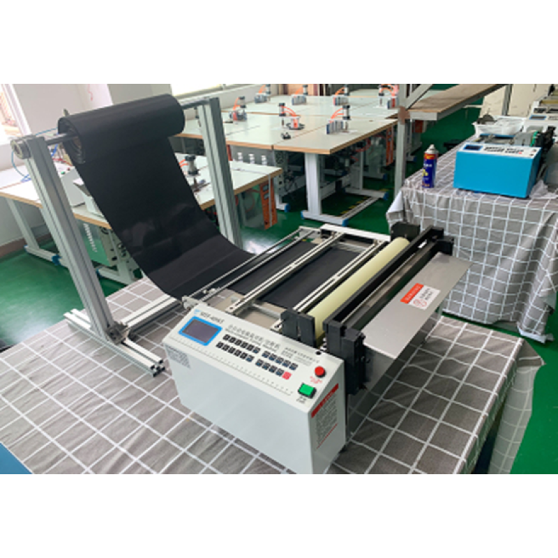 Автоматична машина с ПДВ для різання рулонного паперу термоусадки / Automatic cutting machine MTF-400ST Автоматична машина с ПДВ для різання рулонного паперу термоусадки / Automatic cutting machine MTF-400ST